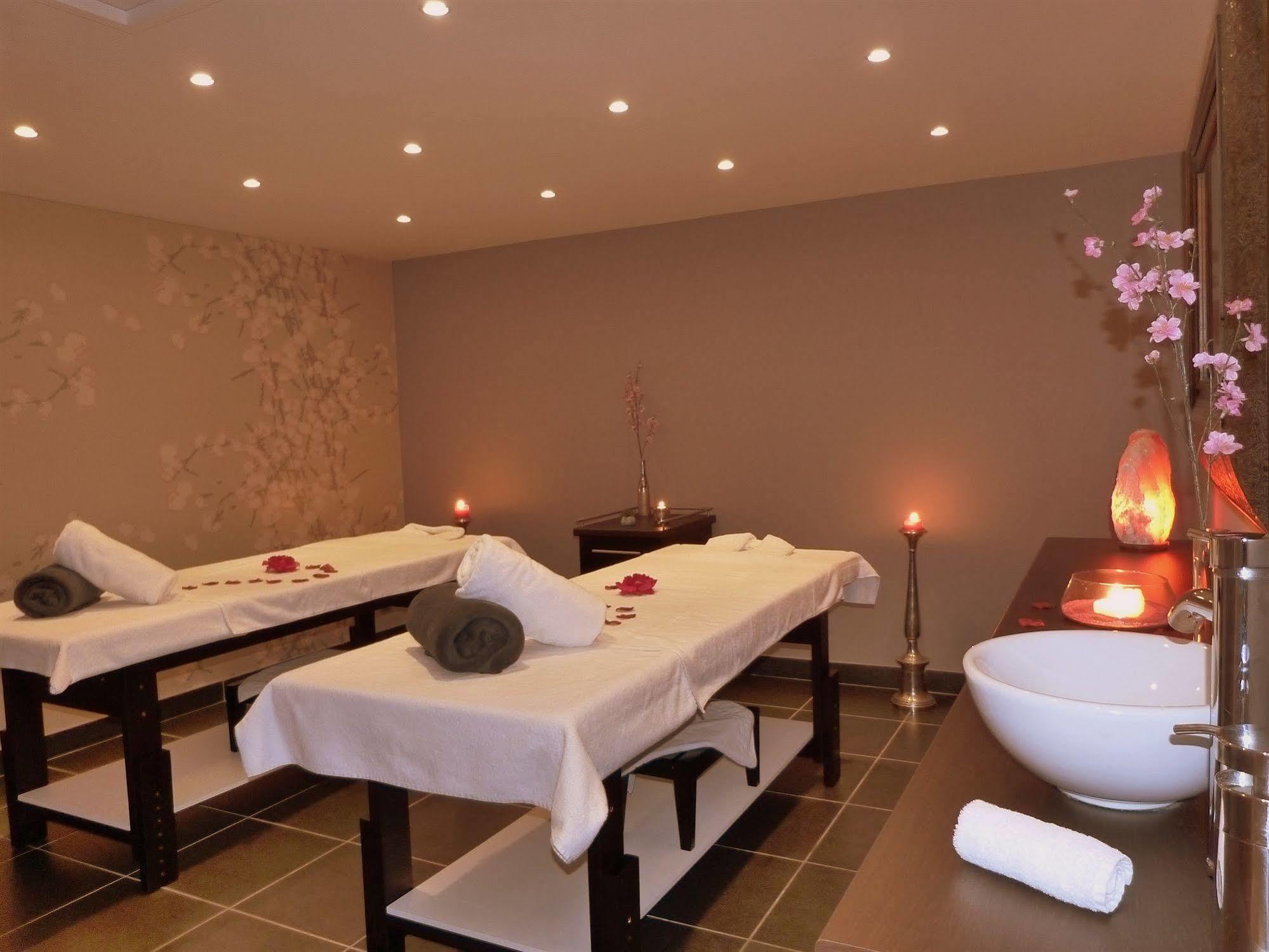 Ax Hotel Spa & Restaurant شورْج المظهر الخارجي الصورة